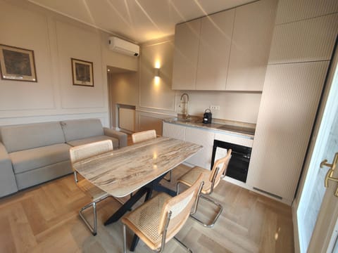 Kitchen or kitchenette, Living room, Dining area