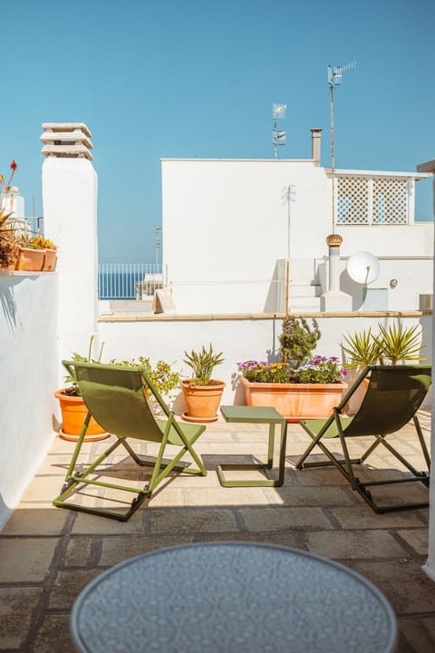 Patio, Day, View (from property/room), Balcony/Terrace, Sea view, sunbed