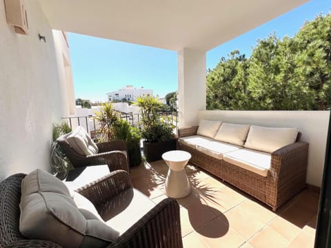 Off site, Balcony/Terrace
