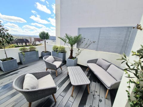 Balcony/Terrace, Balcony/Terrace