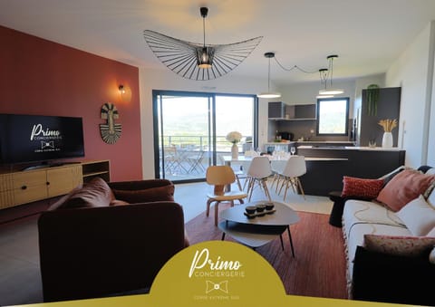 TV and multimedia, Living room, Dining area, internet, kitchen, air conditioner