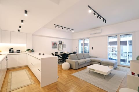 Kitchen or kitchenette, Living room, Seating area