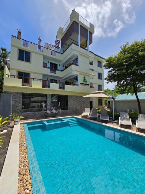 Property building, Swimming pool