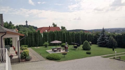 Summer, BBQ facilities, Garden