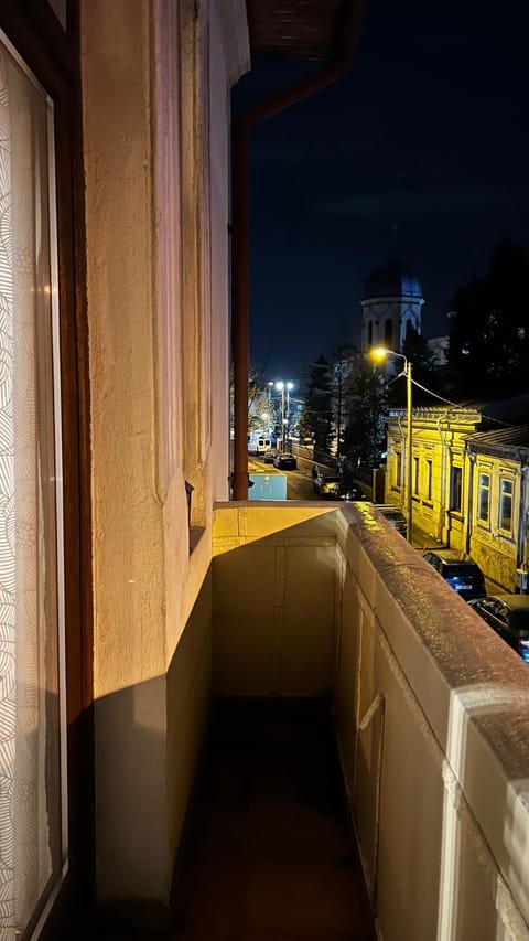 Night, View (from property/room), Balcony/Terrace