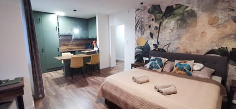 Living room, Dining area, kitchen