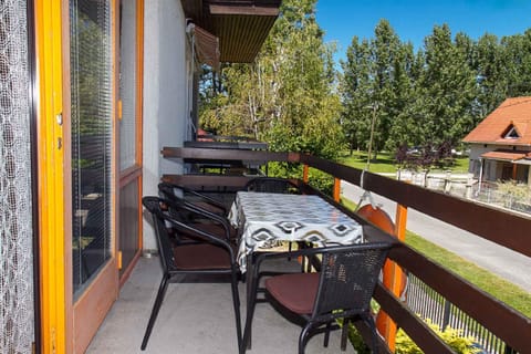 Summer, Balcony/Terrace