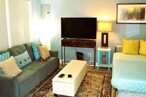 Red 3 Apartment in Grand Forks