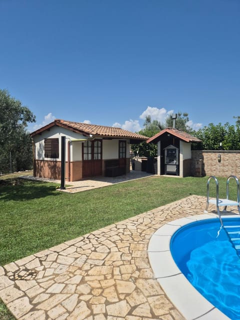 Garden, Swimming pool, sunbed