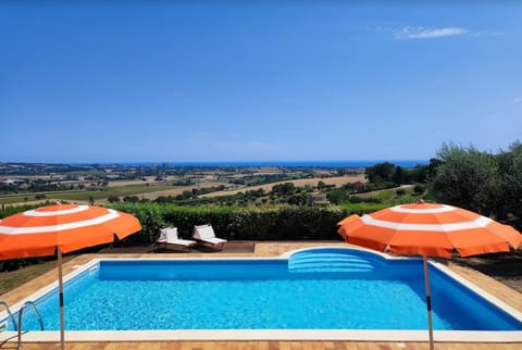 agriturismo contrada del raglio Farm Stay in Marche