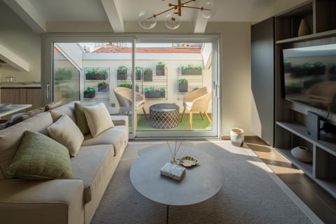 TV and multimedia, Balcony/Terrace, Living room