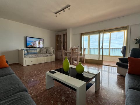 Apto. Cullera vistas espectaculares primera línea Apartment in Cullera