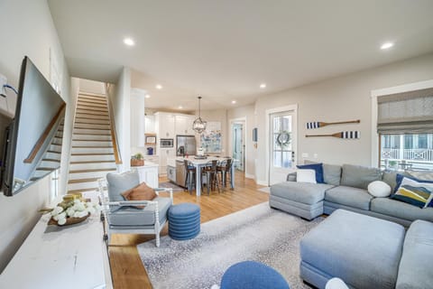 Cozy Carlton Landing Home - Pools and Lake Access House in Longtown