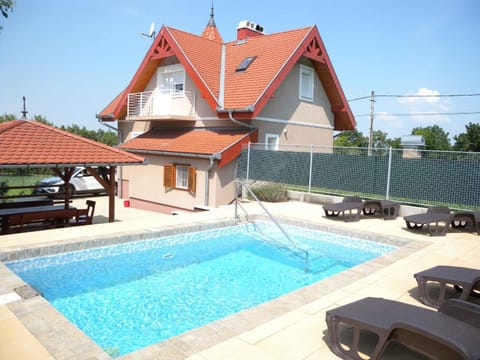 Property building, Summer