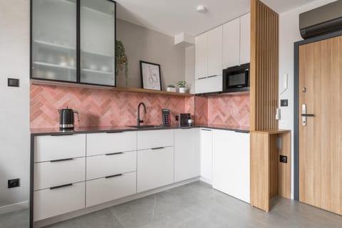 Coffee/tea facilities, Kitchen or kitchenette, dishwasher, minibar, pet friendly, stove