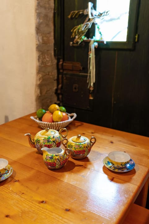 Food and drinks, Dining area