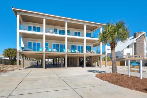 Emerald Oasis House in Pensacola Beach
