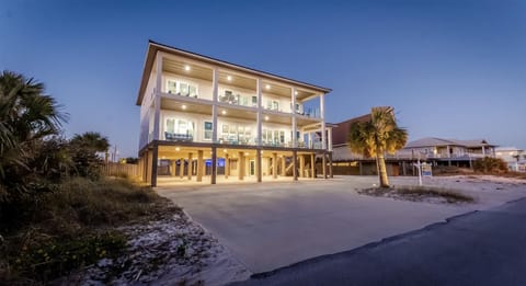 Emerald Oasis House in Pensacola Beach