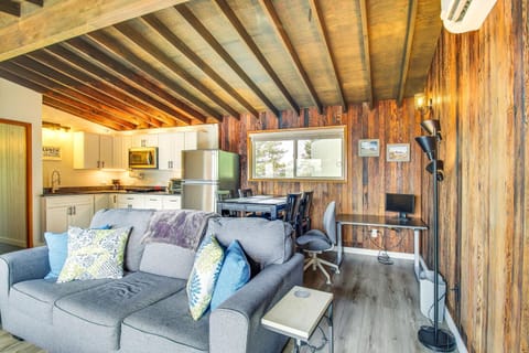 Ocean-View Oregon Coast Vacation Rental with Deck House in Gold Beach