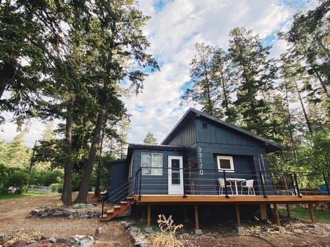 Woods Bay Get-A-Way House in Woods Bay