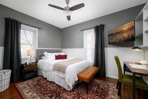 Elegant House 2 min from BSU/Hospital/Downtown Villa in Muncie