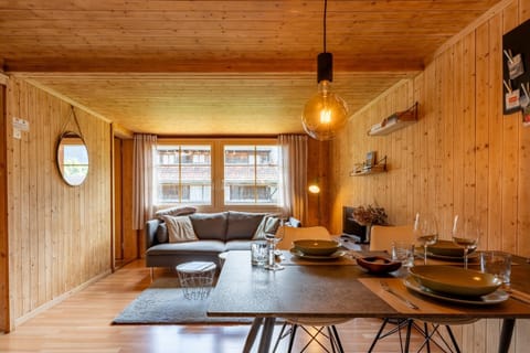 Charming, well-equipped Alpine apartment Apartment in Canton of Valais