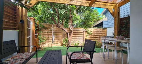 Patio, Patio, Garden, Garden, Garden view, Garden view, Parking