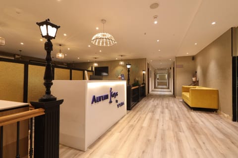 Lobby or reception, Seating area