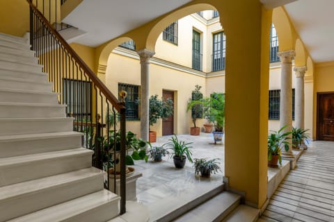 Facade/entrance, Lobby or reception