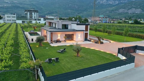 Property building, Natural landscape, Garden, Garden view