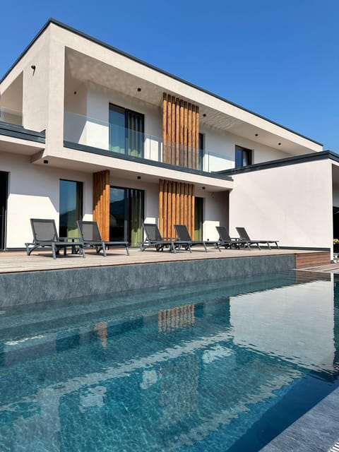 Patio, View (from property/room), Pool view, Swimming pool, sunbed