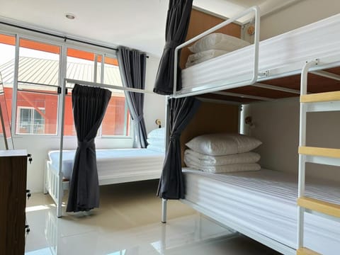 bunk bed
