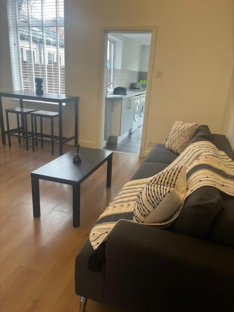 Dunhill Townhouse Apartment in England