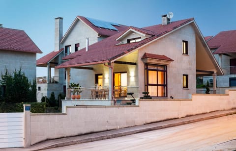 Property building, Balcony/Terrace