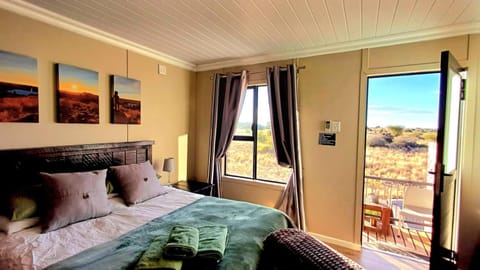 Bed, View (from property/room), Balcony/Terrace
