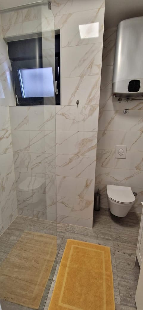 Mia Apartment in Murter