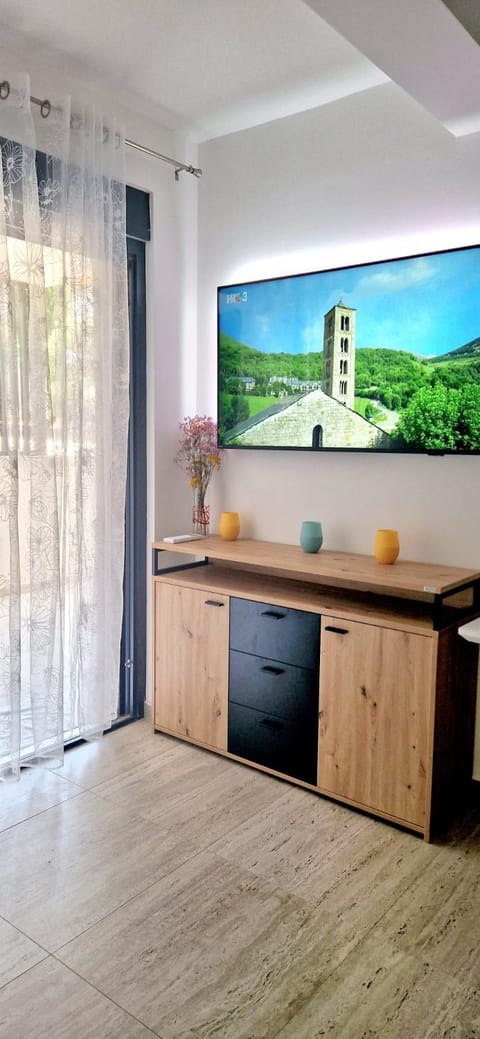 Mia Apartment in Murter