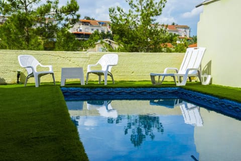 Garden, On site, Swimming pool, Swimming pool