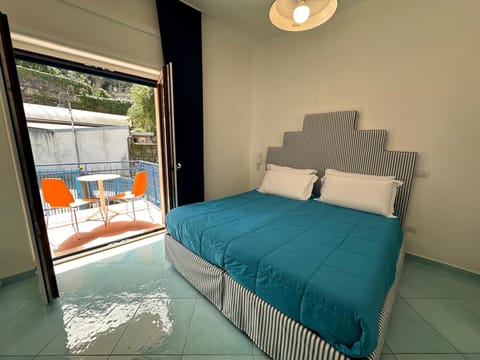Bedroom, Street view, Inner courtyard view, air conditioner