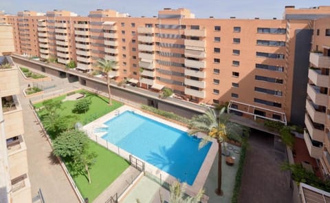 Property building, Facade/entrance, Garden, Swimming pool