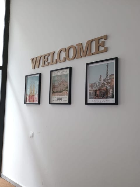 StayCampNou Studio with Balcony Apartment in L'Hospitalet de Llobregat