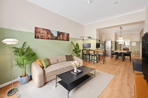 TV and multimedia, Living room, Seating area, Dining area, Evening entertainment