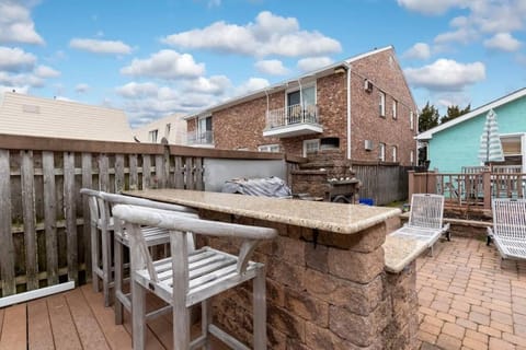 BBQ facilities, Balcony/Terrace