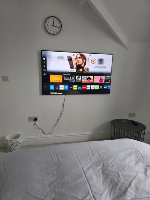 Shrewsbury Bed and Breakfast in Stretford