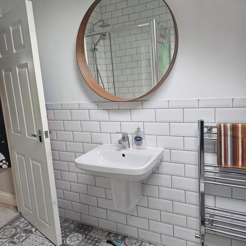 Shrewsbury Bed and Breakfast in Stretford