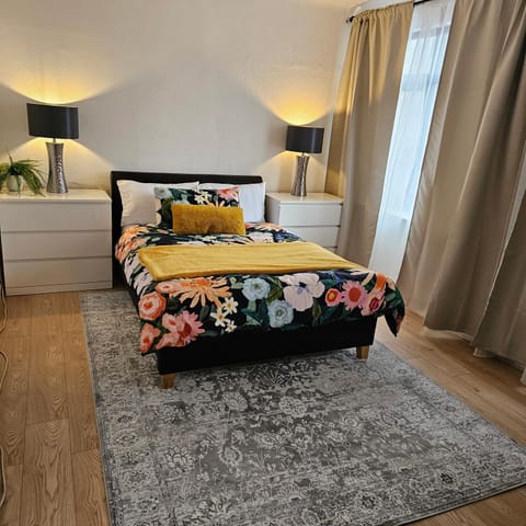 Bee hive Vacation rental in Stretford