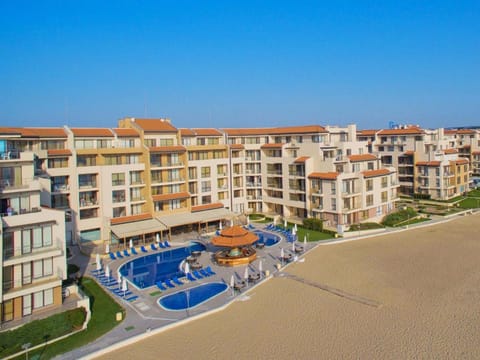 Property building, Day, Natural landscape, Beach, Pool view, Sea view, Swimming pool, sunbed