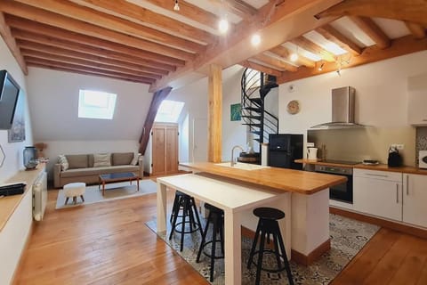 Kitchen or kitchenette, Living room, Dining area