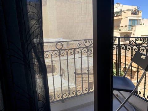 Cara Flats by Homely Apartment in Malta