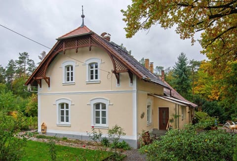 Property building, Garden view